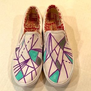 Bucket feet slip on’s